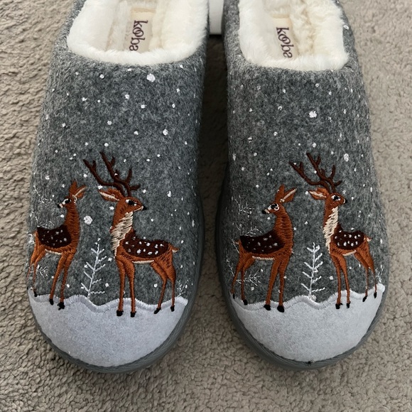 ❌SOLD ❌KOOBA Memory foam slippers - Size large (fits more of a 7-8) - Picture 4 of 4